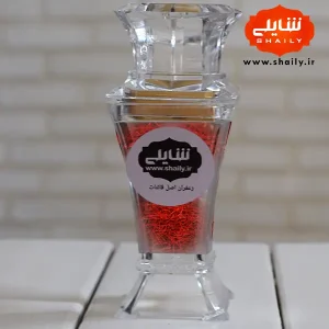 ظرف کریستال حاوی یک مثقال زعفران ارگانیک قائنات