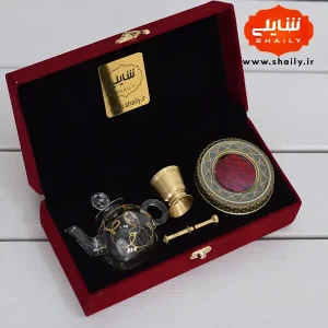 پک کادویی مخمل مدل گلدیس حاوی یک مثقال زعفران ارگانیک قائنات